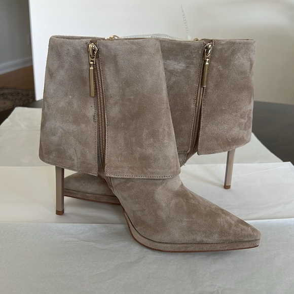 Steve Madden Renee Suede Foldover Point Toe Booties - Picture 6 of 9